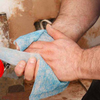 Adhesive Removal Industrial Wipes for Surface Cleanup